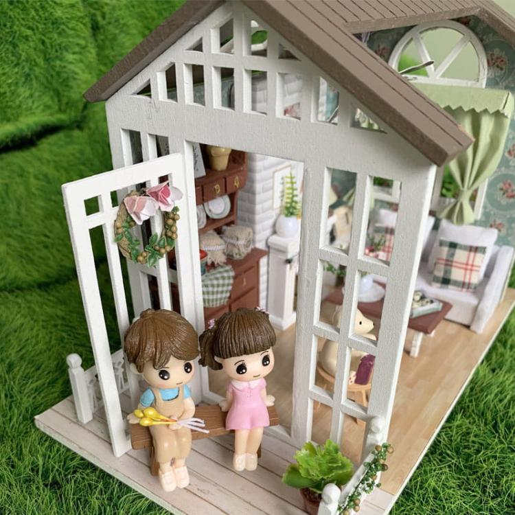 Miniaturowy domek - Domek na wsi