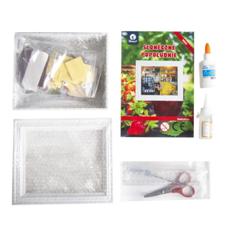 Miniaturowy domek - Słoneczne popołudnie