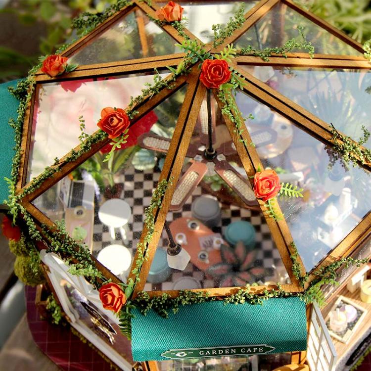 Miniaturowy domek - Stylowa oranżeria