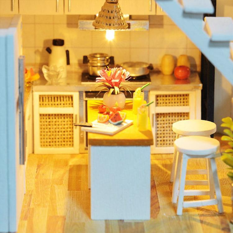 Miniaturowy domek - Zachód słońca w Alpach