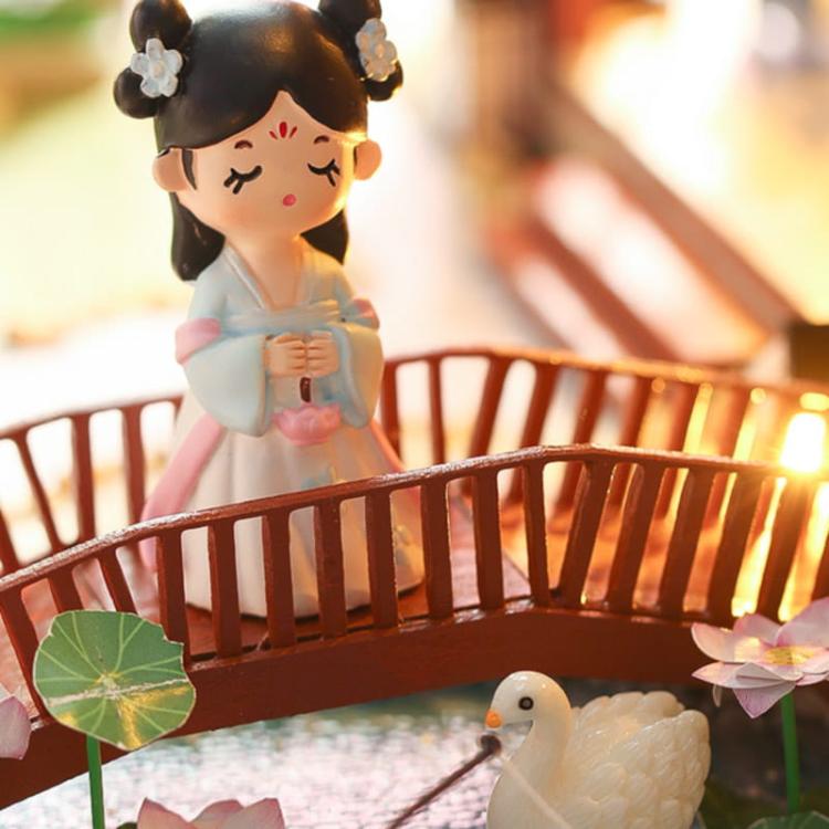 Miniaturowy domek - Pałac Letni