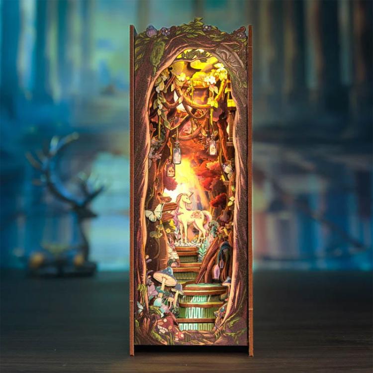 Leśny świat baśni*- Book Nook CuteBee