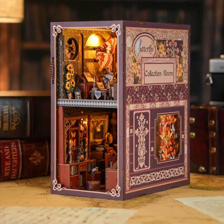 Muzeum motyli*- Miniaturowy domek Book Nook Aslowsnail
