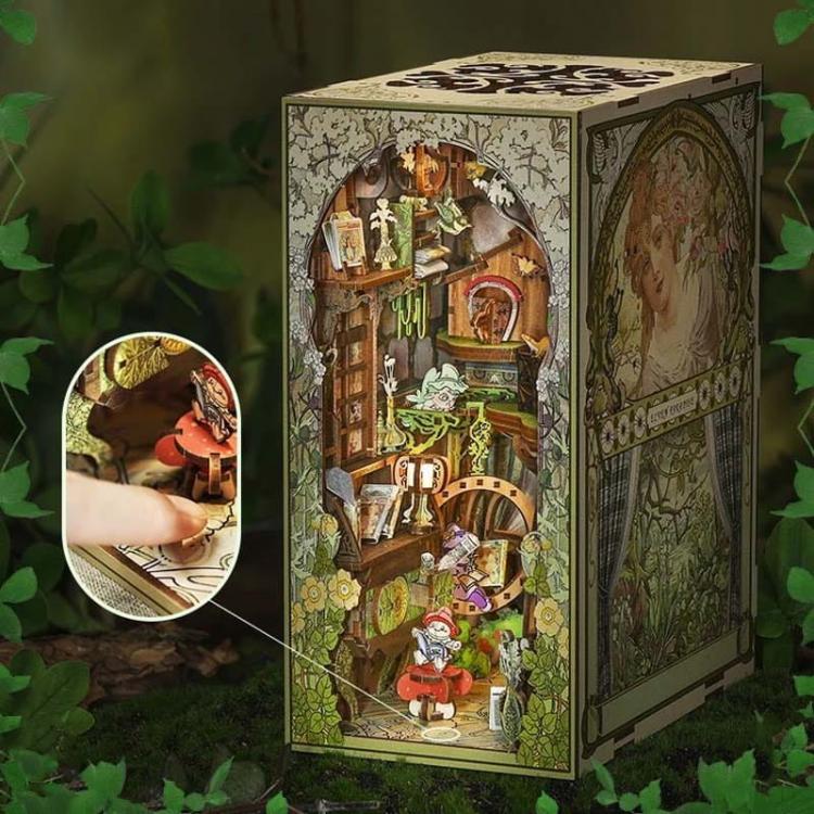 Siódme niebo - Miniaturowy domek Book Nook CuteBee