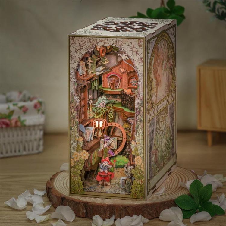 Siódme niebo - Miniaturowy domek Book Nook CuteBee
