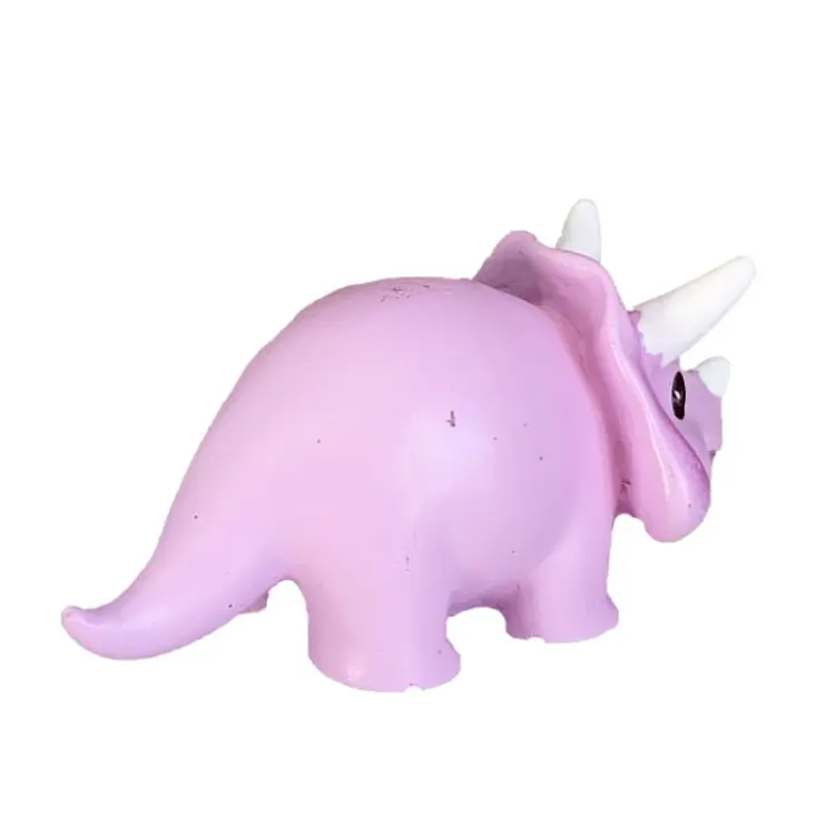 Dinosaur Triceratops fioletowy 2.jpg