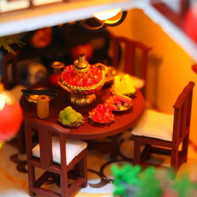 Miniaturowy domek - Dom Kwitnącej Wiśni