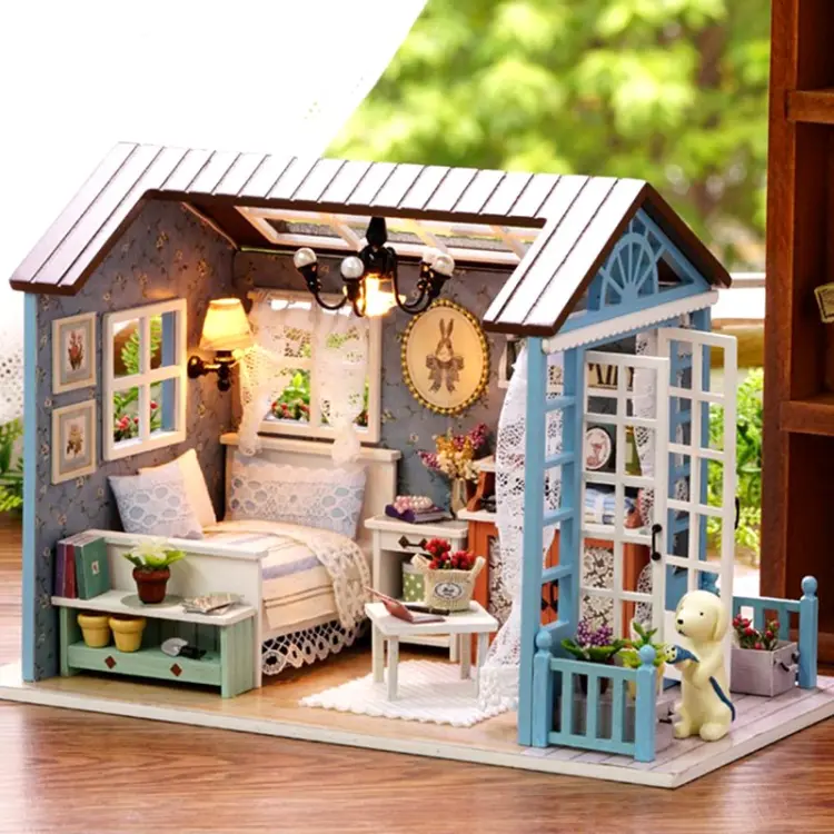 Miniaturowy domek - Leśniczówka w Bieszczadach