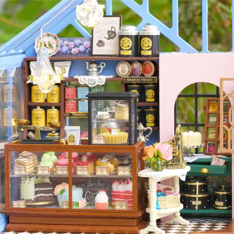 Miniaturowy domek - Różana herbaciarnia