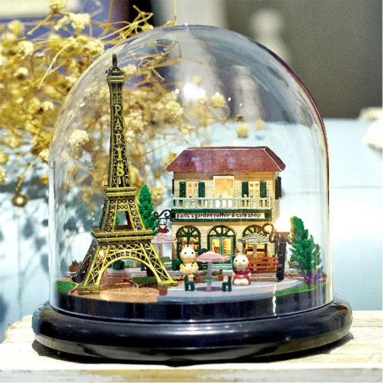 Miniaturowy domek - Kawa pod wieżą Eiffla