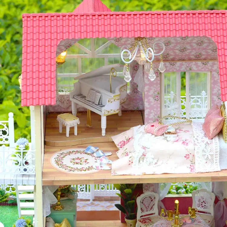 Miniaturowy domek - Herbatka u Królowej