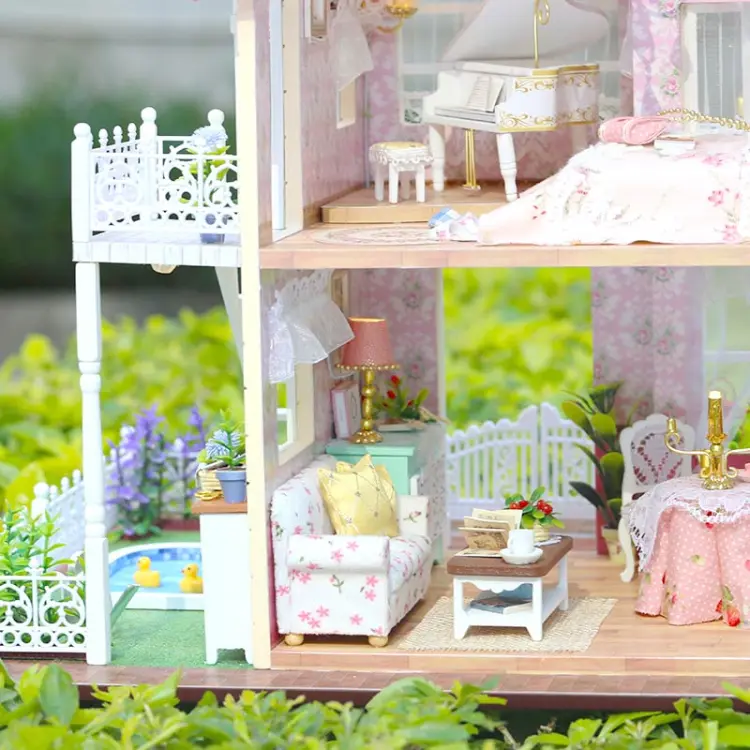 Miniaturowy domek - Herbatka u Królowej