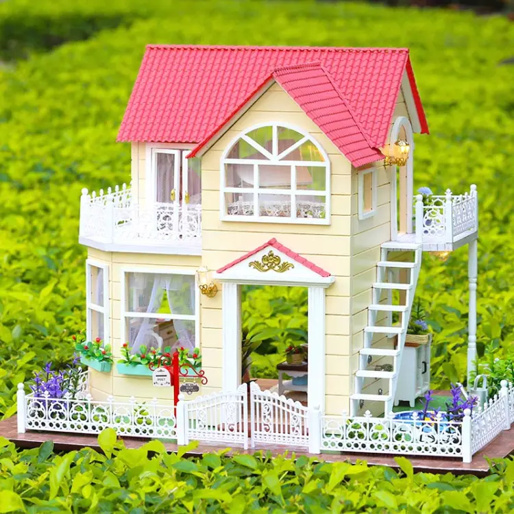 Miniaturowy domek - Herbatka u Królowej
