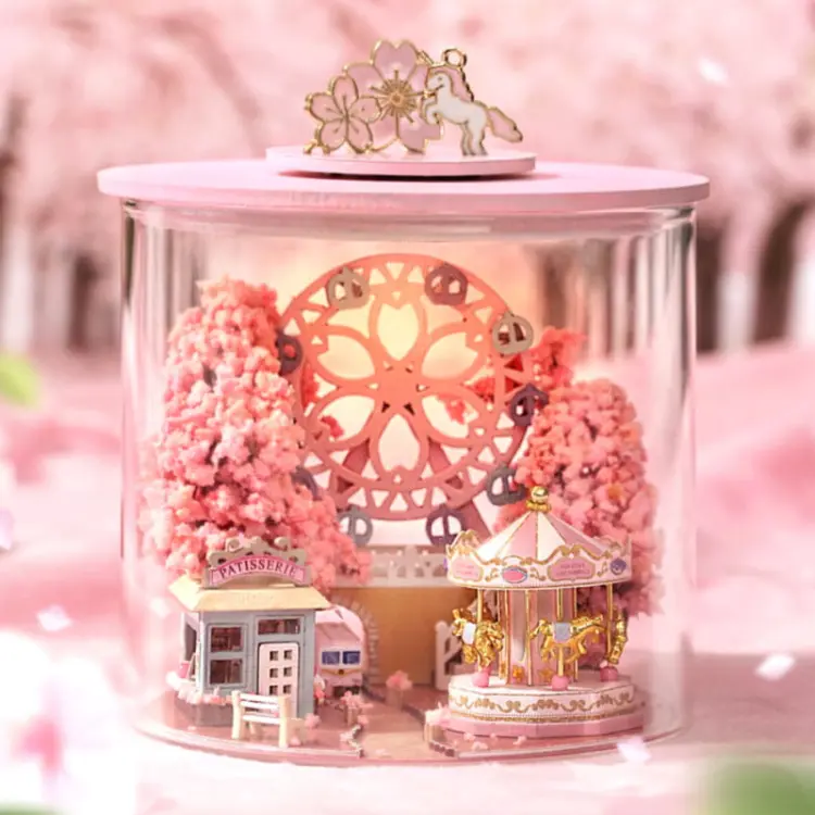 Miniaturowy domek - Bajkowa sakura