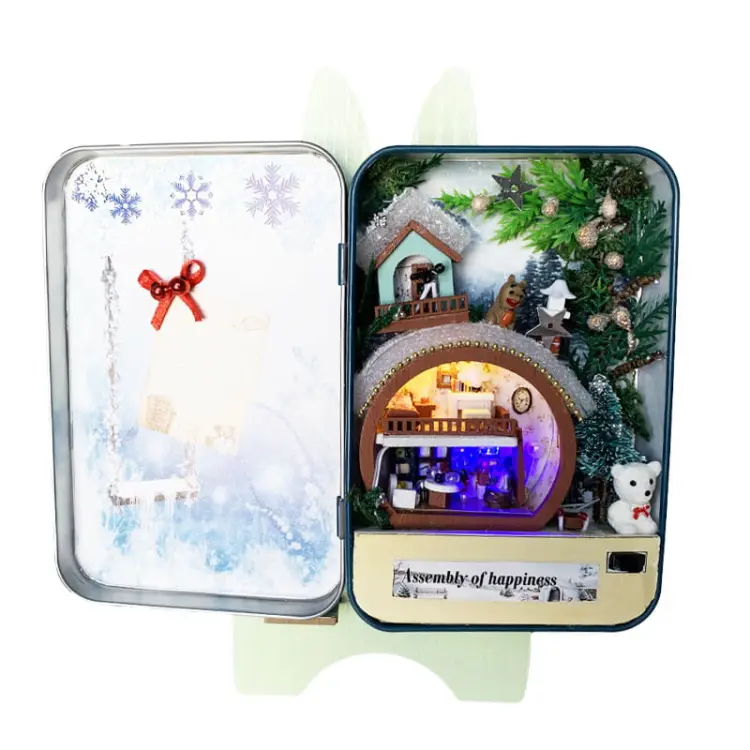 Miniaturowy domek - Zimowa zabawa