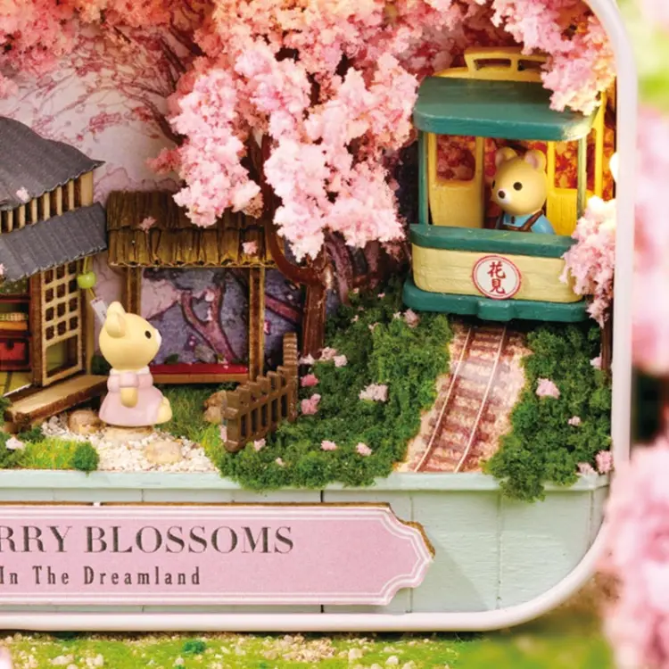 Miniaturowy domek - Kwitnące wiśnie