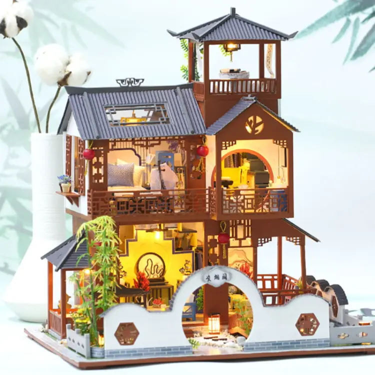 Miniaturowy domek - Pałac Letni