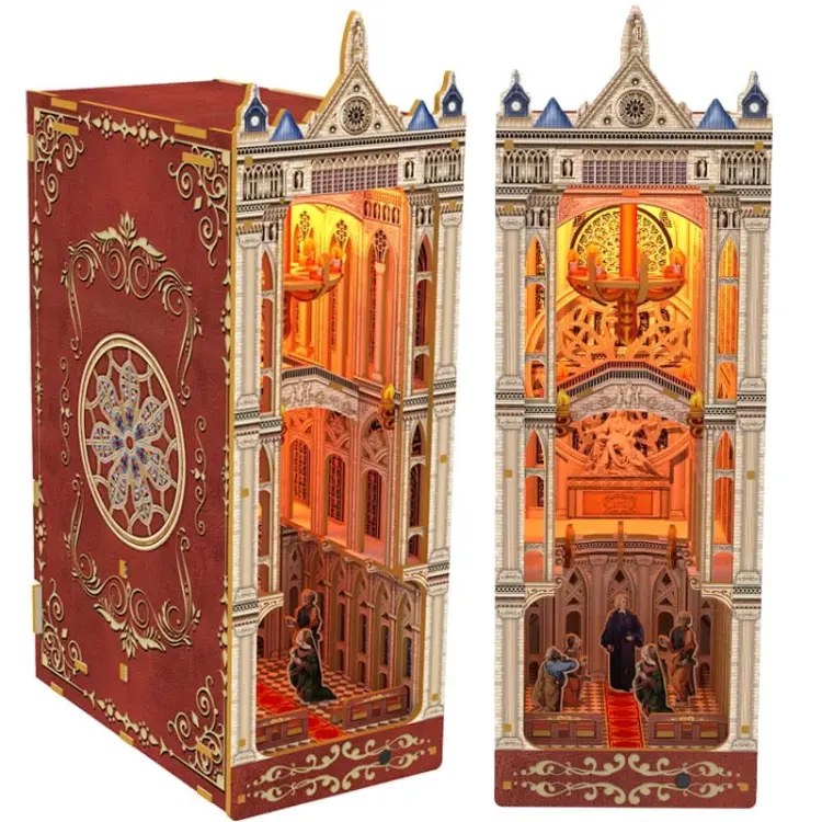 Gotycka katedra - Book Nook
