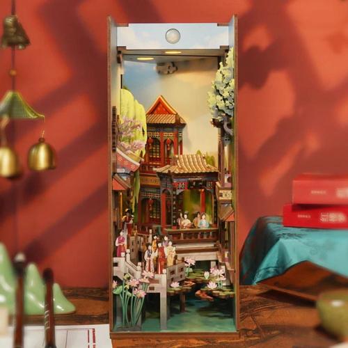 Pawilon Różowego Lotosu* - Book Nook Tonecheer