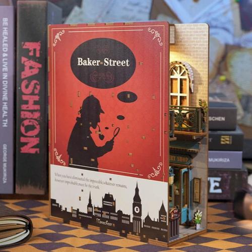 Sherlock Holmes z Baker Street - Book Nook Tonecheer