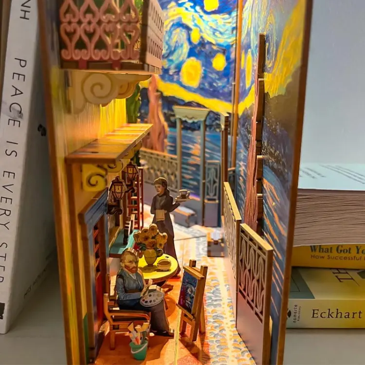 Świat Vincenta van Gogha - Book Nook Tonecheer