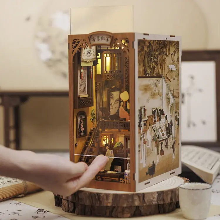 Altana Białej Orchidei*- Book Nook CuteBee