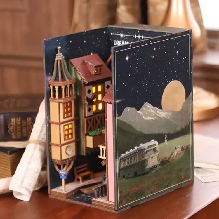 Spacer pod gwiazdami - Book Nook CuteBee