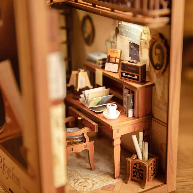 Sekretny gabinet* - Book Nook CuteBee