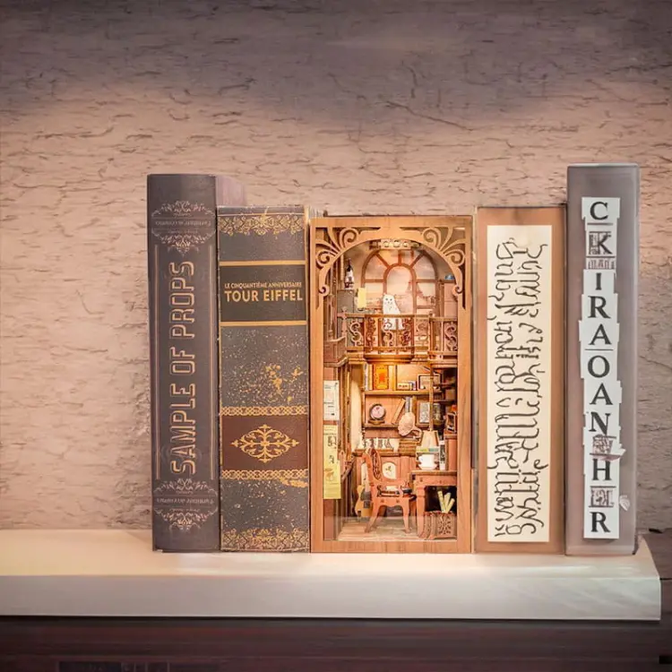 Sekretny gabinet* - Book Nook CuteBee