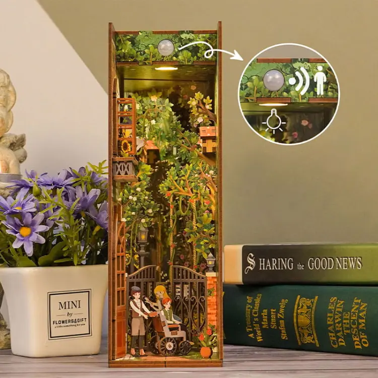 Zaczarowany ogród - Book Nook Tonecheer