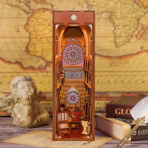 Katedra Notre Dame - Book Nook Tonecheer