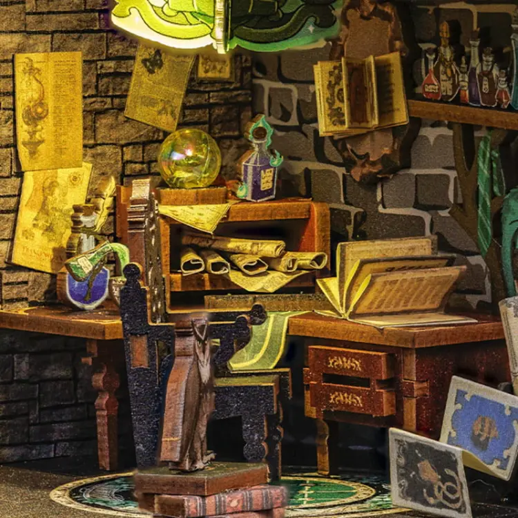 Pokój życzeń*- Miniaturowy domek Book Nook CuteBee