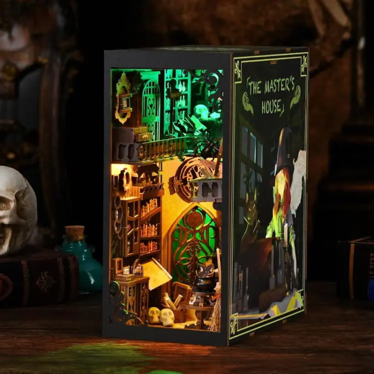 Akademia magii*- Miniaturowy domek Book Nook Aslowsnail