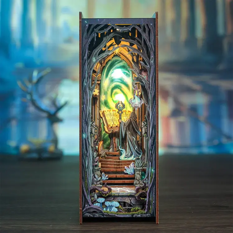 Wrota magii* - Book Nook CuteBee