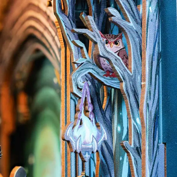 Wrota magii* - Book Nook CuteBee