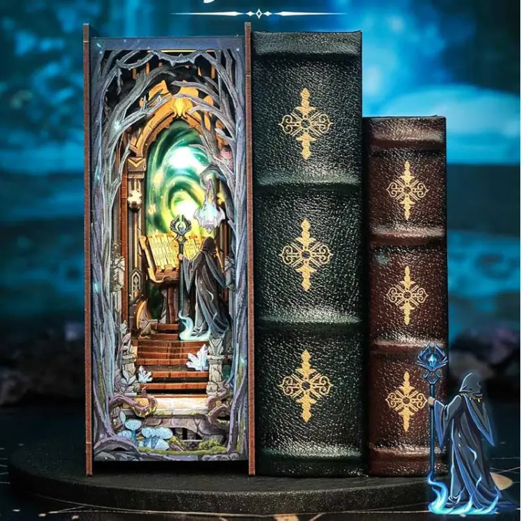 Wrota magii* - Book Nook CuteBee