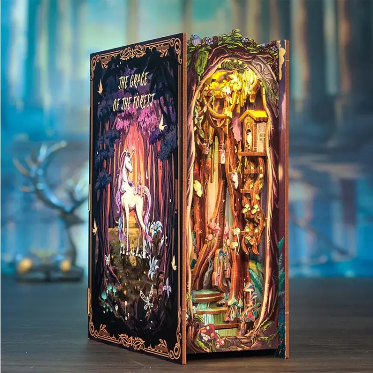 Leśny świat baśni*- Book Nook CuteBee