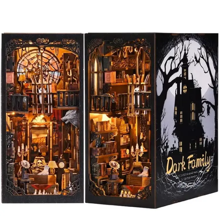 Dracula family* - Miniaturowy domek Book Nook Aslowsnail