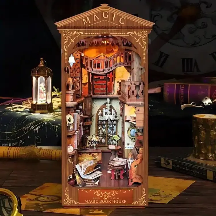 Dziedzictwo czarodziejów - Miniaturowy domek Book Nook Joincon