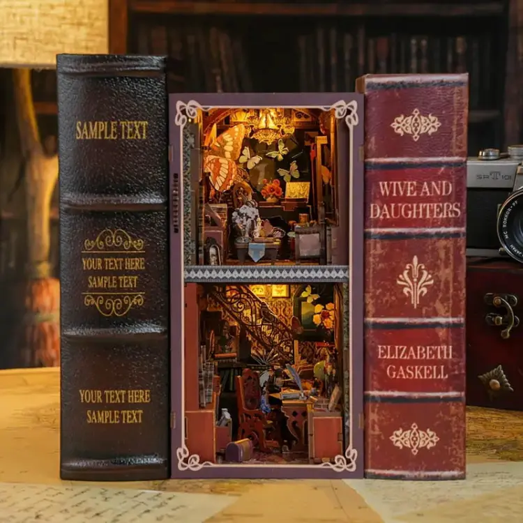 Muzeum motyli*- Miniaturowy domek Book Nook Aslowsnail