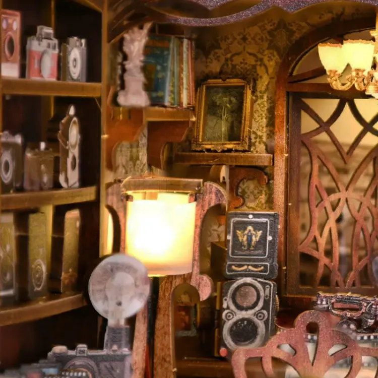 Fotografia z dawnych lat* - Miniaturowy domek Book Nook Aslowsnail