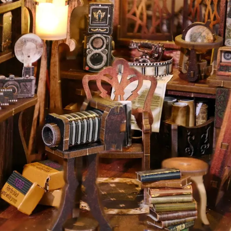 Fotografia z dawnych lat* - Miniaturowy domek Book Nook Aslowsnail
